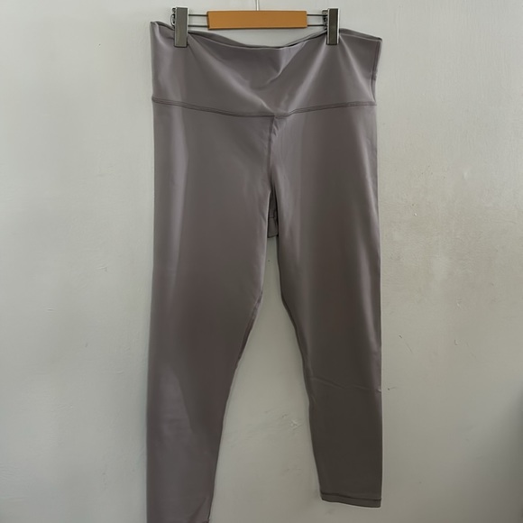 TNA ACTION LEGGINGS - Picture 3 of 14